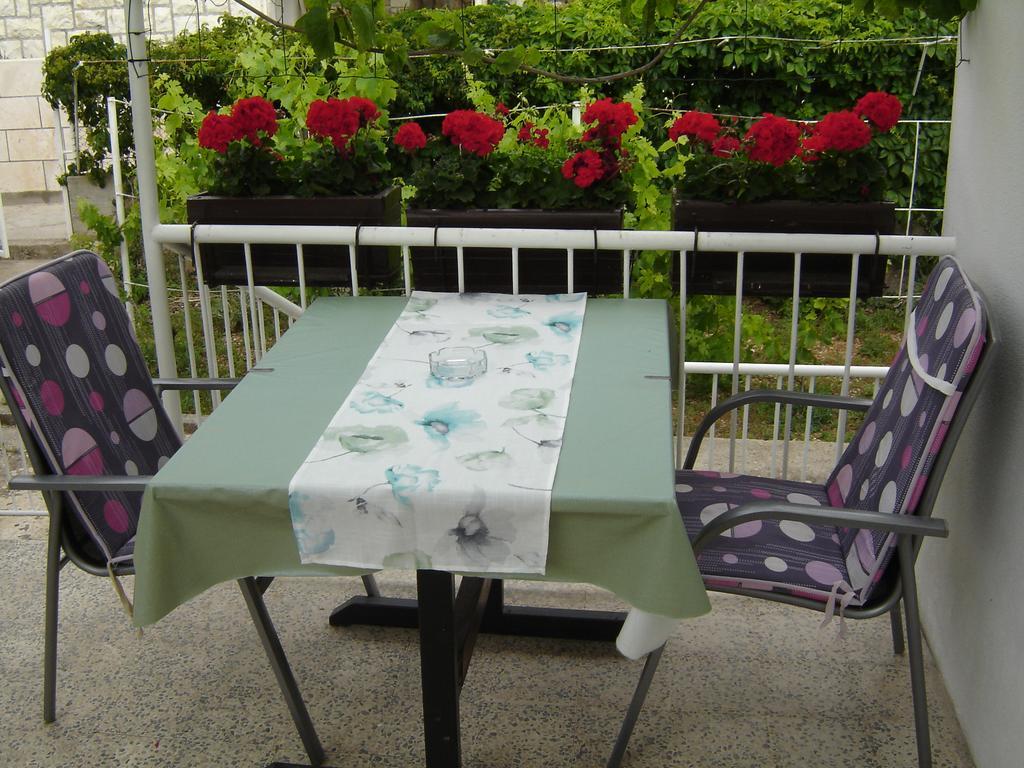 Apartmani Luna Hvar Town Esterno foto