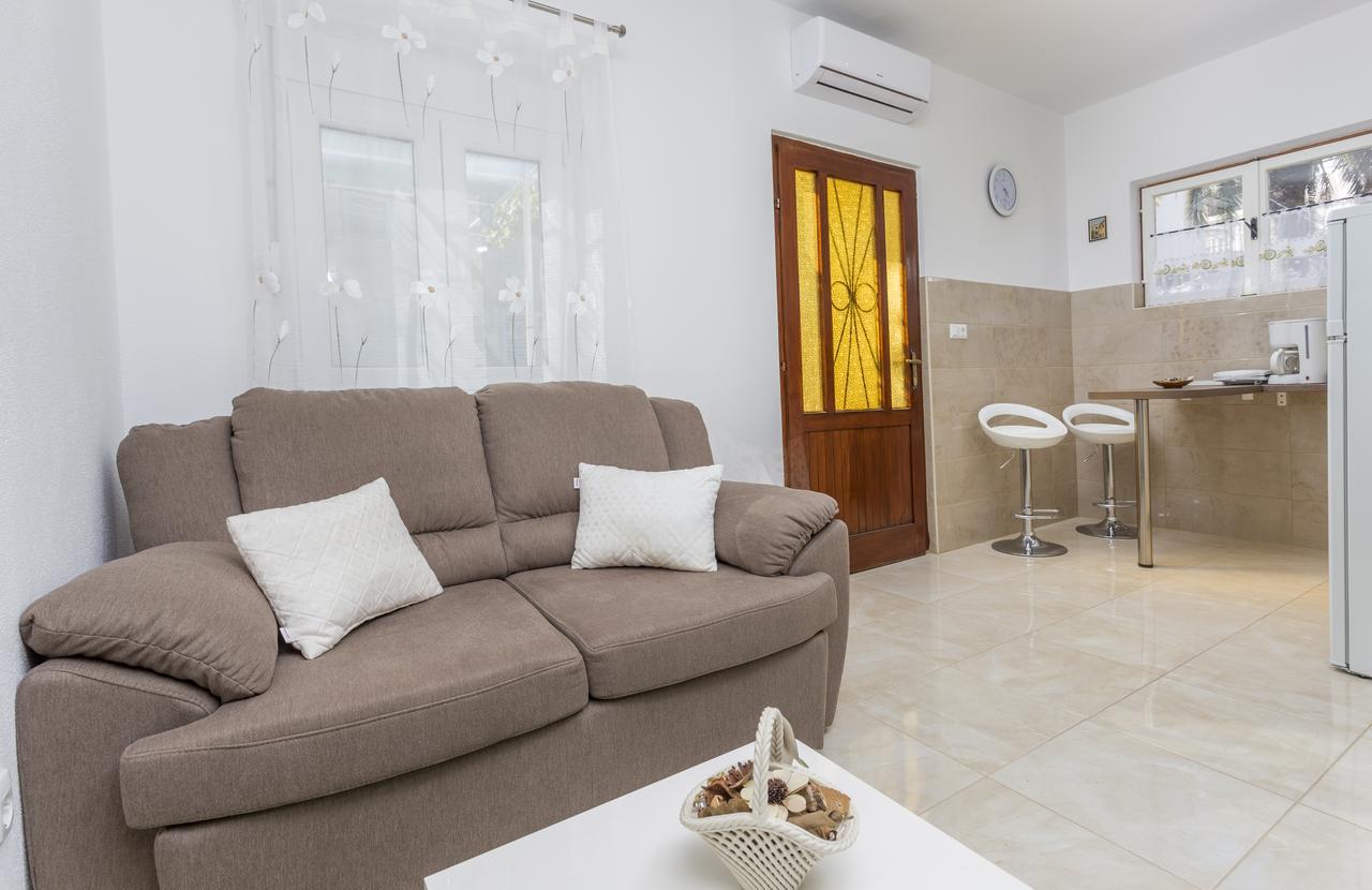 Apartmani Luna Hvar Town Esterno foto