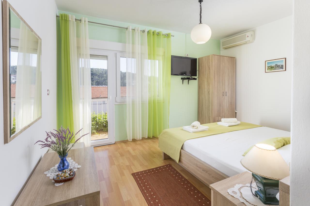Apartmani Luna Hvar Town Esterno foto