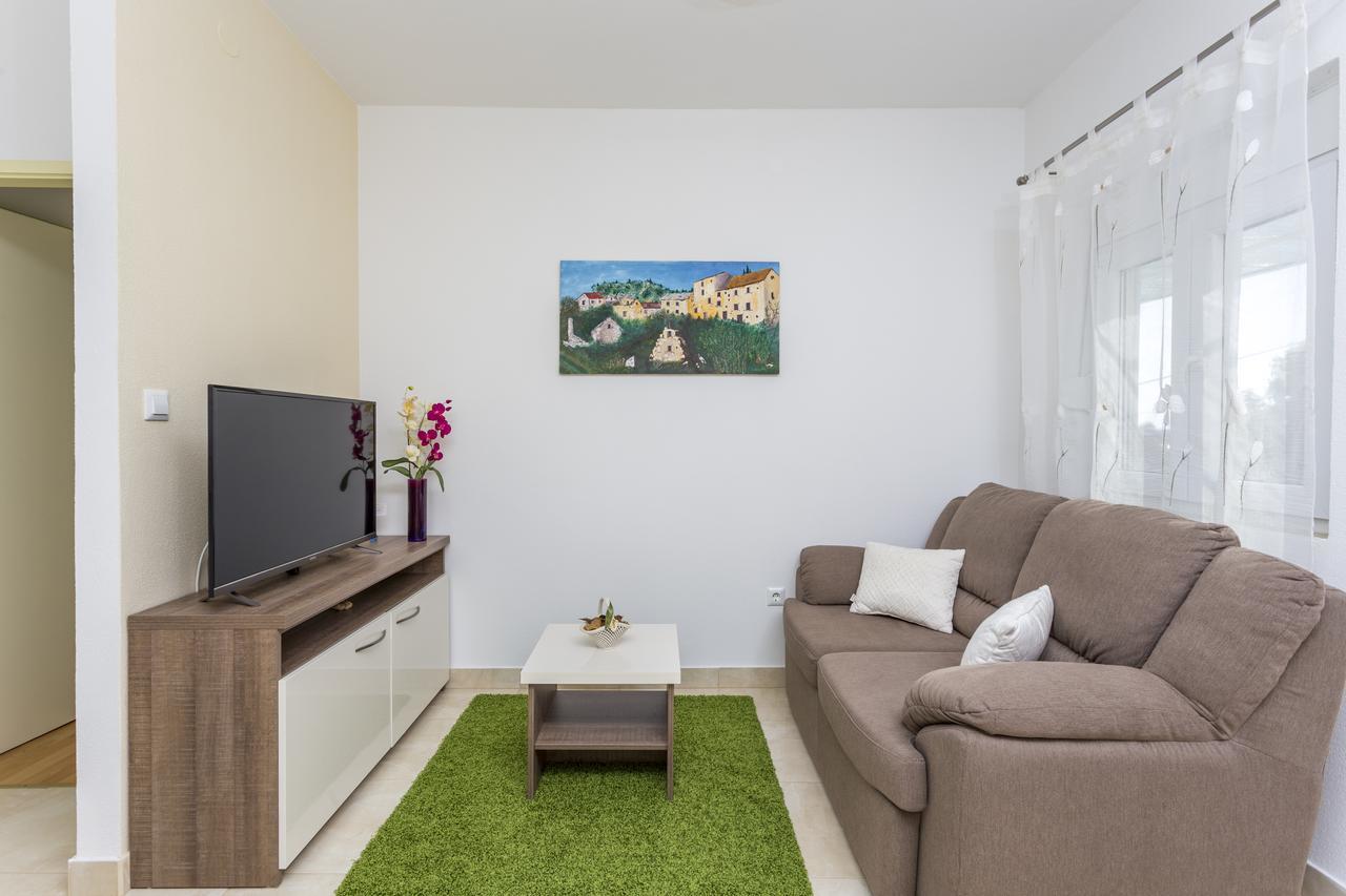 Apartmani Luna Hvar Town Esterno foto