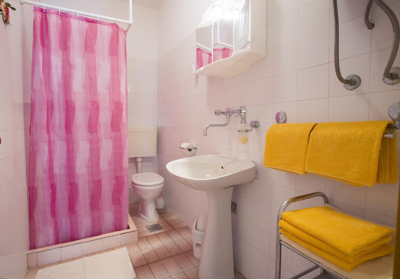 Apartmani Luna Hvar Town Esterno foto