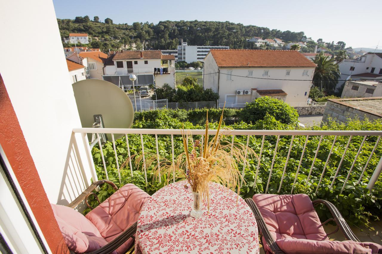Apartmani Luna Hvar Town Esterno foto
