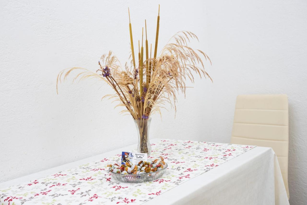 Apartmani Luna Hvar Town Esterno foto